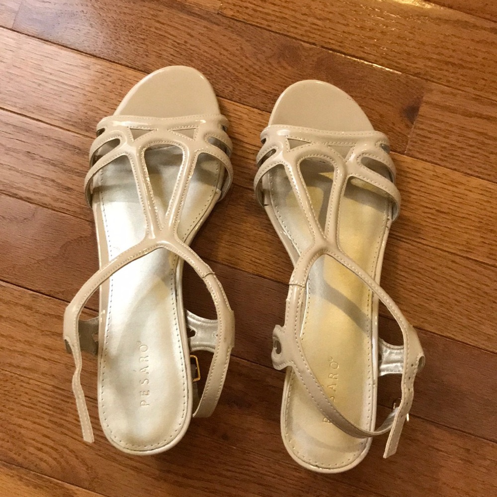 Nude Heeled Dress Shoes